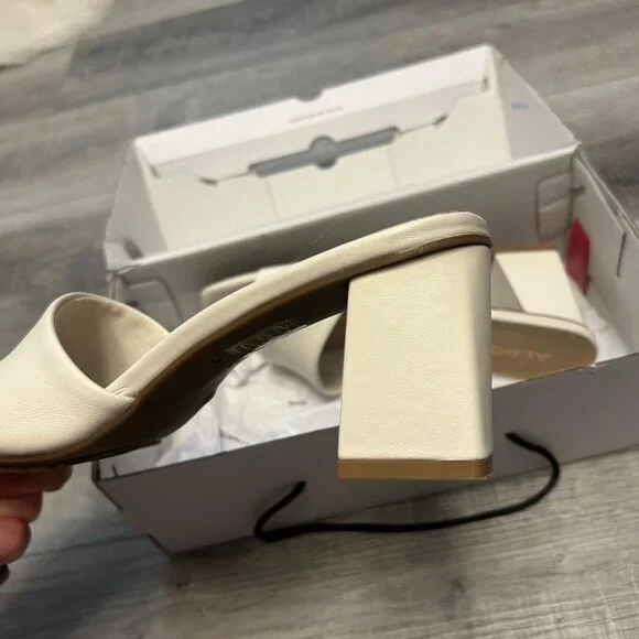 Ivory Mules - Picture 3 of 3